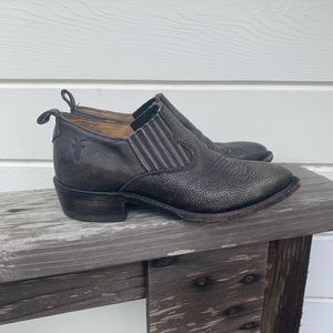Frye ankle boots size 6.5